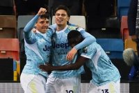 Foto: Beberapa Pemain Juventus Sedang Melakukan Selebrasi (Sumber: Andrea Bressanutti/LaPresse Via AP)