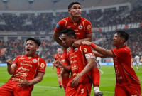 Foto: Beberapa Pemain Persija Jakarta Tengah Melakukan Selebrasi (Sumber: Portal Indonesia)