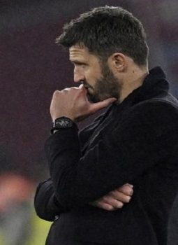 Usai Kalah Saat Menghadapi Leeds, Posisi Michael Carrick Mulai Terancam?