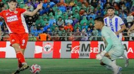 Foto: Pertandingan Semen Padang Vs Persib Bandung (Sumber: X/Semen Padang)