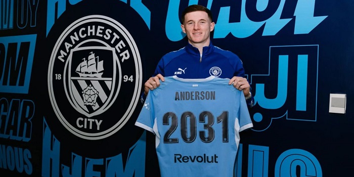 Elliot Anderson (Foto: ManCity.com)
